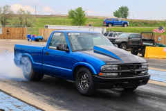 2U7A1702